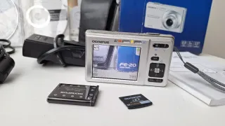 Cámara Olympus FE-20 Plata