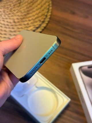 iPhone 15 Pro Gris 90% Batería