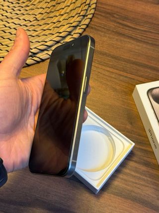 iPhone 15 Pro Gris 90% Batería