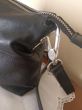 Bolso bandolera Tous negro piel