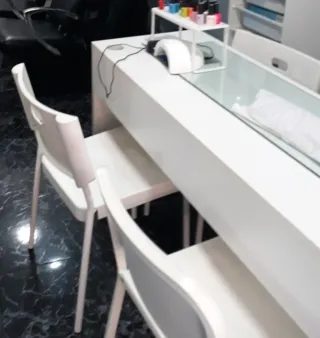 Mobiliario de peluquería moderno