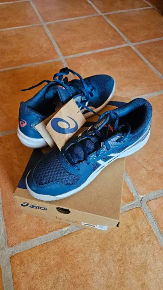 Zapatillas Asics Upcourt 6 Talla 40 Nuevas