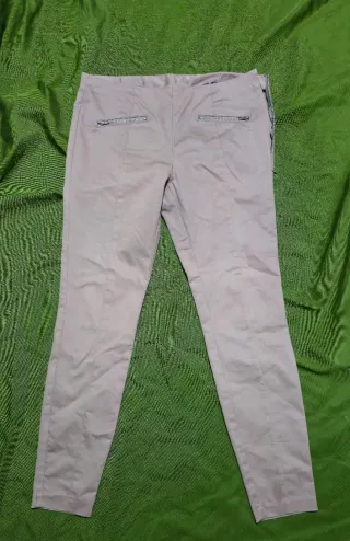 Pantalones beige