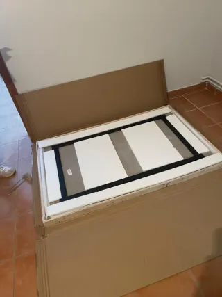 Mesa de comedor moderna mármol y metal