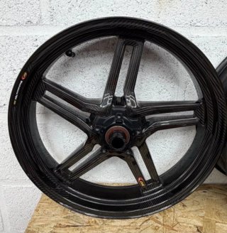 Llantas Carbono BST Ducati