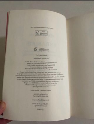 Libro enrabiats.  miriam tirado