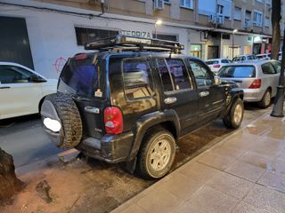 Jeep Cherokee 2.5 CRD