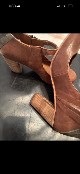 Botines piel tacón marrón talla 39