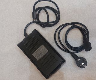 Transformador 12V 5.8A DC 4 pines 70w