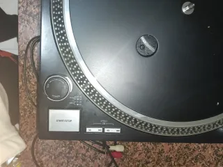 Reloop RP-4000 MK2 Tocadiscos