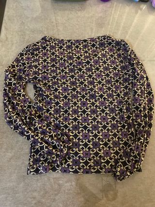 Blusa Montoto estampada morada/negra manga larga