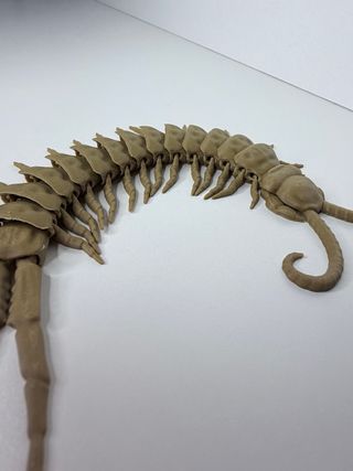 Ciempiés flexible articulado