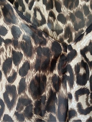 Camiseta leopardo manga larga talla M