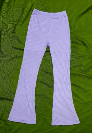 Pantalones acampanados