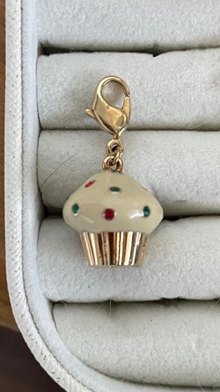 Charm Cupcake Dorado de Swarovski