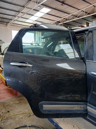 PUERTA TRASERA DERECHA FIAT 500L (330)