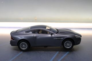 Aston Martin V12 Vanquish  Streetversion Carrera Evolution. Coche slot Mattel.  James Bond 007