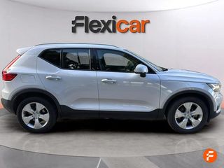 Volvo XC40 2.0 B4 G Momentum Auto