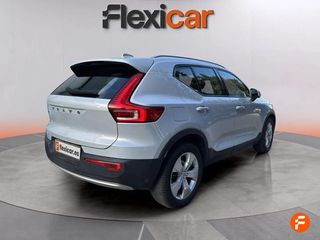 Volvo XC40 2.0 B4 G Momentum Auto