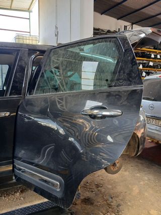 PUERTA TRASERA IZQUIERDA FIAT 500L (330)