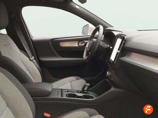 Volvo XC40 2.0 B3 G Core Auto