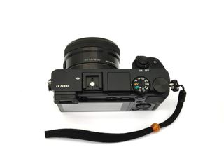 camara digital evil sony alpha a6000 (ilce-6000)+16-50mm 1:3.5-5.6 oss