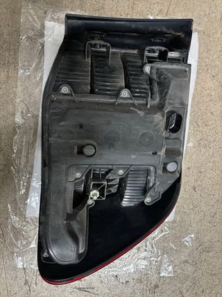 Piloto trasero Porsche Cayenne