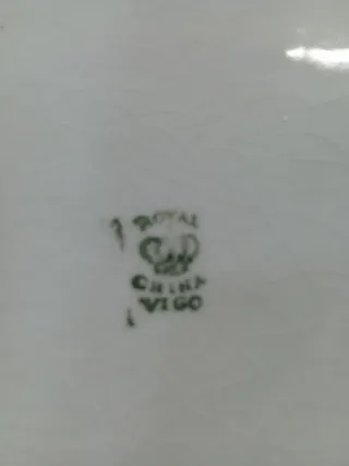 Bandeja antigua Royal China Vigo filo oro