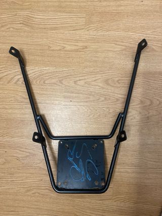 Herraje para baúl de moto