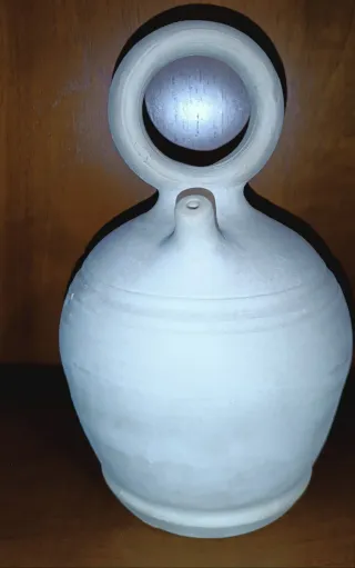 Botijo de cerámica blanco