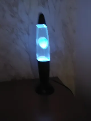 Lâmpada de Lava LED com Controle Remoto