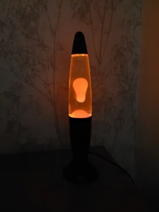 Lâmpada de Lava LED com Controle Remoto