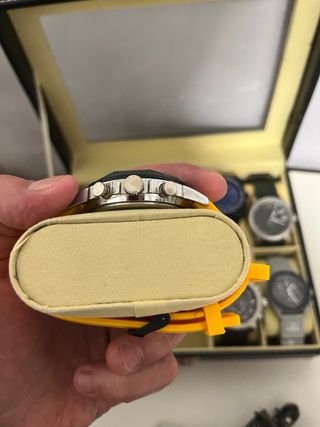 Reloj Exe MonCroie Plata y Amarillo