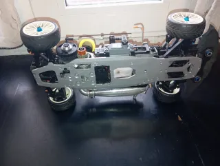 Coche radiocontrol Team Magic 1/10