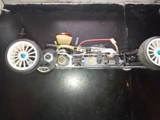 Coche radiocontrol Team Magic 1/10