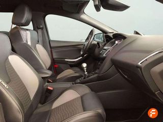 Ford Focus 2.0 EcoBoost A-S-S 184kW ST Sportbreak