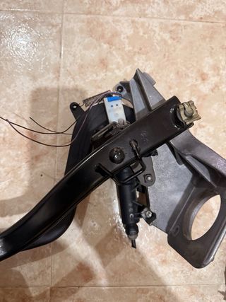 Pedales BMW E46 con servo y sensor