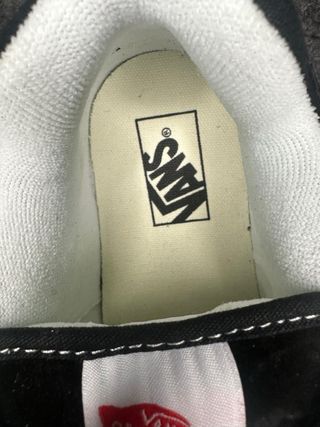 Zapatillas Vans Beige y Rojas