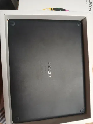 Wacom Intuos Tableta Gráfica Bluetooth M