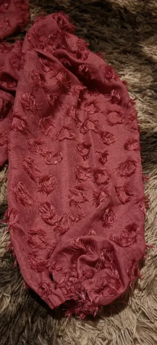 Vestido rosa midi texturizado