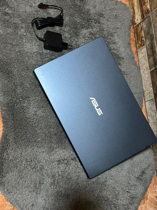 Portátil ASUS VivoBook E510MA Nero