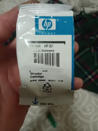Cartucho Tinta HP 301 Tri-color CH562E