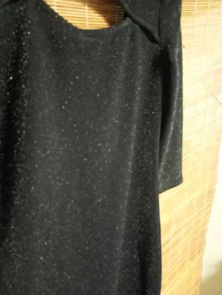 Vestitino nero con dettagli scintillanti