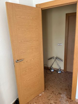 Puerta interior madera