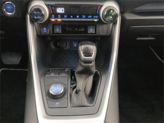 TOYOTA RAV4 5P Style 220H e-CVT (AWD-i)