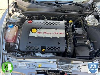 ALFA ROMEO GT 2.0 JTS Distinctive