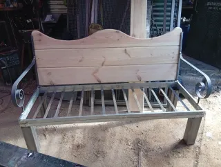 Sofás rústicos fuertes  interior o exterior