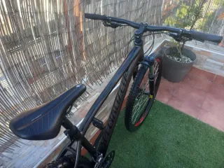Bicicleta MTB Specialized