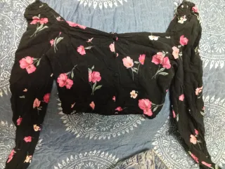 Conjunto Top Flores y Vaqueros Lavados