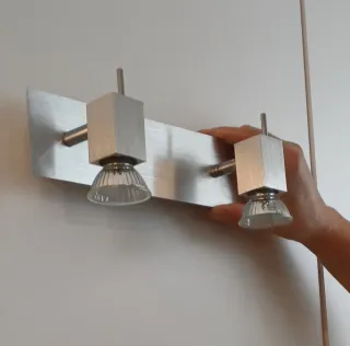 Dos Apliques/Focos Techo y Pared(luz led).